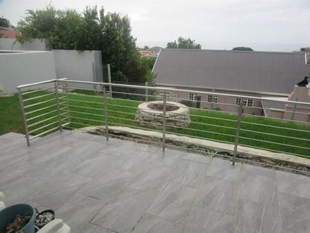 2 Bedroom Apartment in Outeniqua Strand