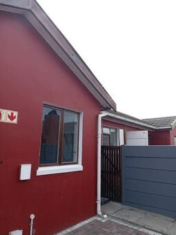 2 Bedroom House in Lotus River