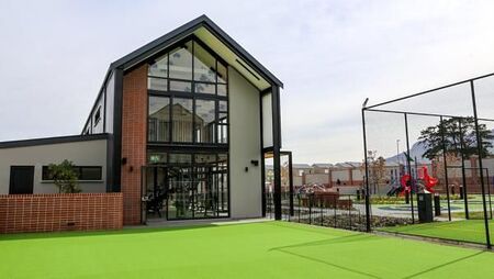 1 Bedroom Apartment in Somerset West Central