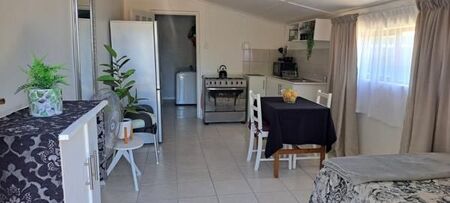 Studio apartment in Robertson