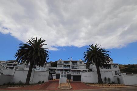 3 Bedroom Apartment in De Bakke