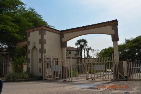 2 Bedroom Apartment in Stonehenge