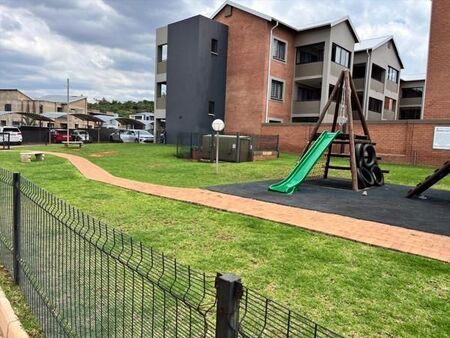 2 Bedroom Apartment in Kameeldrift East