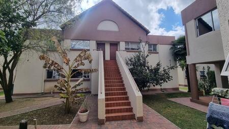 1 Bedroom Townhouse in Bedfordview