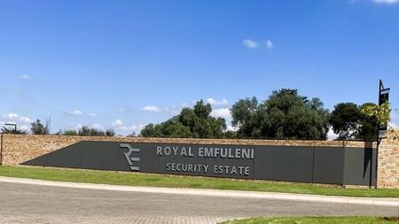 2 Bedroom House in Vanderbijlpark Cw