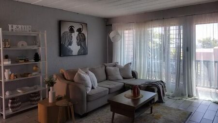 2 Bedroom apartment to rent in Little Falls, Roodepoort