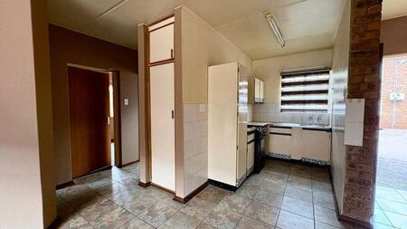 2 Bedroom apartment to rent in Trichardt, Secunda