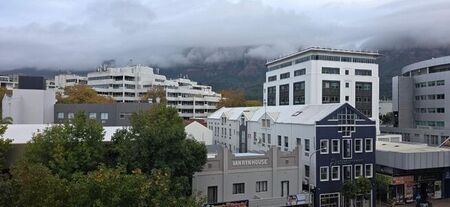 2 Bedroom apartment to rent in Claremont Upper, Cape Town