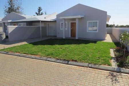 2 Bedroom House in Vredendal
