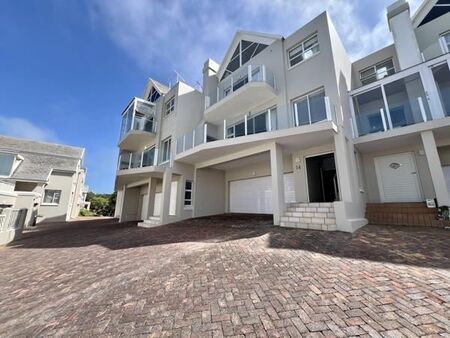 2.5 Bedroom House in Wilderness