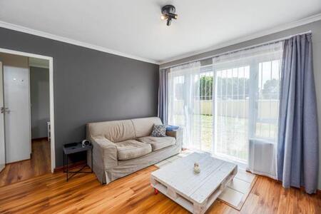 2 Bedroom Apartment in Sunnydale