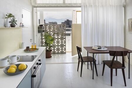 Studio Apartment in Foreshore