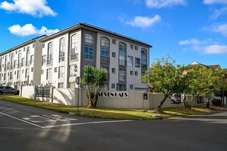 1 Bedroom Apartment in Durbanville Central