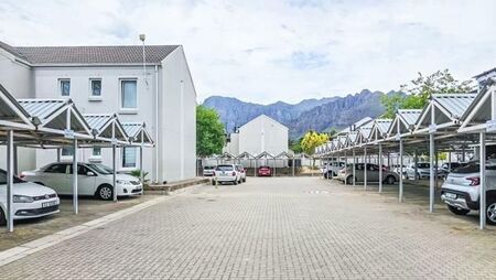 2 Bedroom Apartment in Paarl