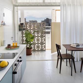 Studio Apartment in Foreshore