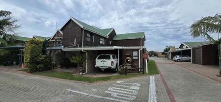 3 Bedroom Townhouse in Hartenbos