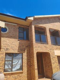 5 Bedroom Duplex in Reservoir Hills