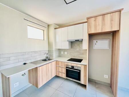 1 Bedroom Apartment in Lombardy Estate