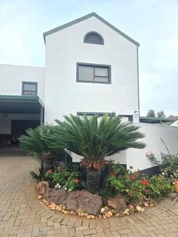 2 Bedroom Townhouse in Vaalpark