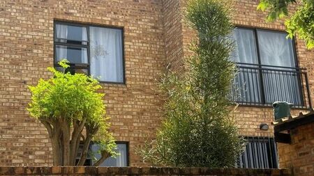 3 Bedroom duplex apartment to rent in Schoemansville, Hartbeespoort