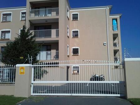 1 Bedroom Apartment in Bloubergrant