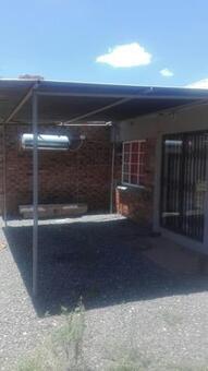 0.5 Bedroom Flat in Beaconsfield