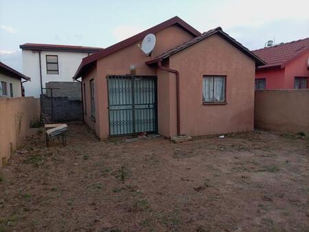 2 Bedroom House in Soshanguve
