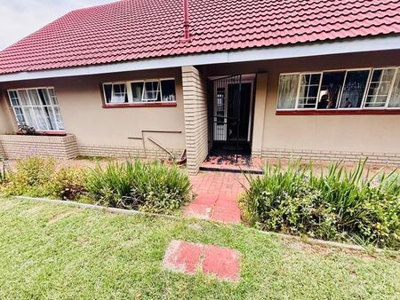 3 Bedroom house to rent in Kenmare, Krugersdorp