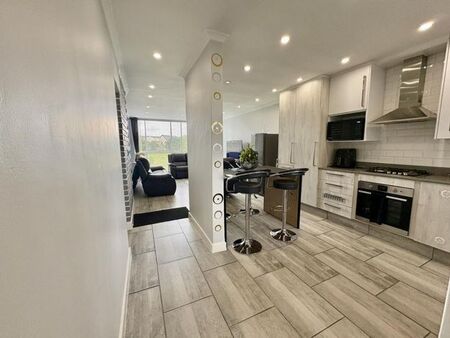 2 Bedroom townhouse - sectional to rent in New Redruth, Alberton