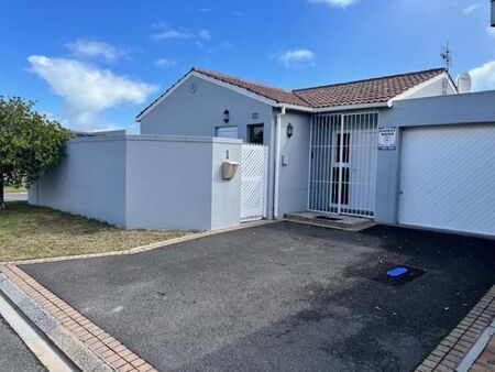 3 Bedroom House in Edgemead