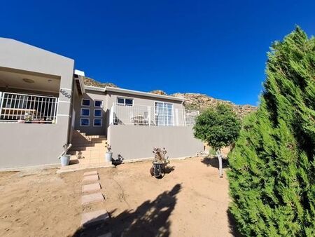 3 Bedroom House in Springbok