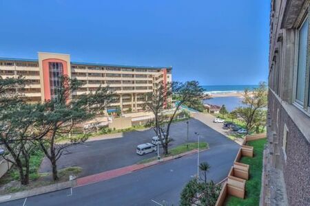 2 Bedroom Apartment in Amanzimtoti