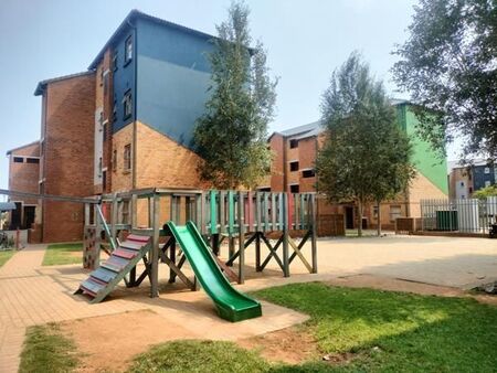 2 Bedroom Apartment in Heuweloord