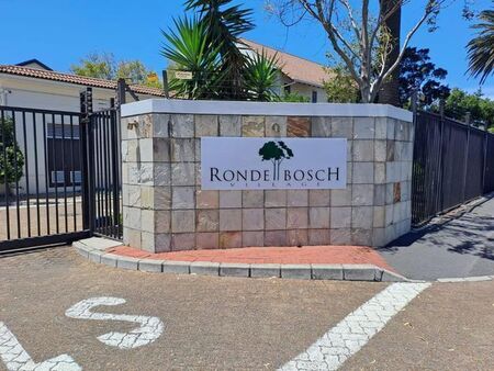 2 Bedroom apartment to rent in Mowbray, Cape Town