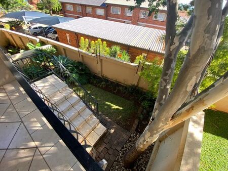 2 Bedroom duplex townhouse - sectional to rent in La Montagne, Pretoria
