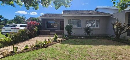 2 Bedroom townhouse - sectional to rent in Linton Grange, Port Elizabeth