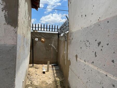 2 Bedroom house to rent in Meadowlands East, Soweto