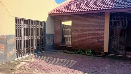 4 Bedroom house to rent in Secunda