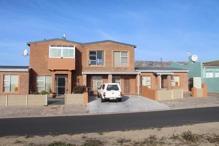 1 Bedroom Apartment in Saldanha