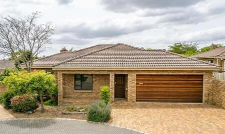 3 Bedroom Townhouse in Welgevonden Estate