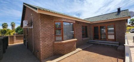 3 Bedroom House in Keidebees