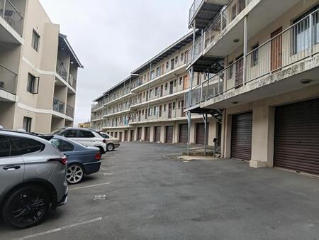 2 Bedroom Flat in Newlands East