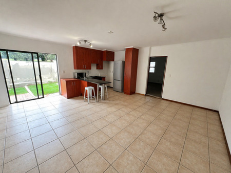 1 Bedroom Apartment in Thornhill Estate