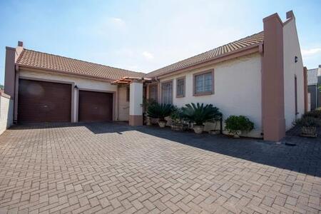 3 Bedroom Townhouse in Heidelberg Central