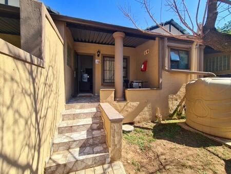 1 Bedroom House in Mnandi Ah
