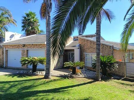 3 Bedroom House in Vanes Estate