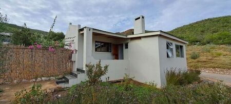 2 Bedroom bachelor apartment to rent in Robertson