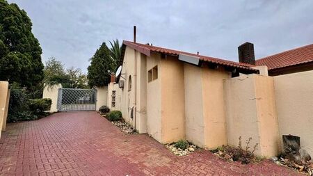3 Bedroom house to rent in Trichardt, Secunda