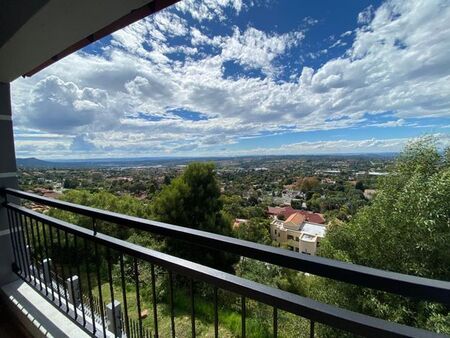 2 Bedroom apartment to rent in Constantia Kloof, Roodepoort