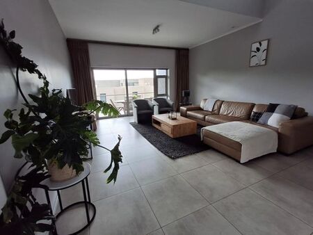 3 Bedroom apartment to rent in Oaklands, Johannesburg